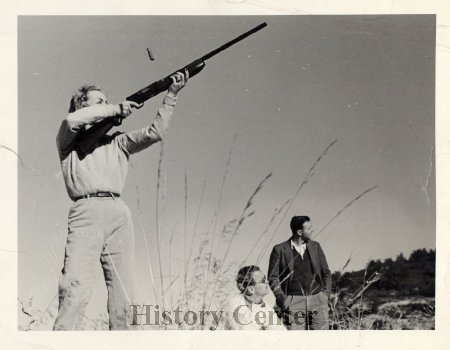 84.114.104 - Carole Lombard Skeet Shooting, c. 1937