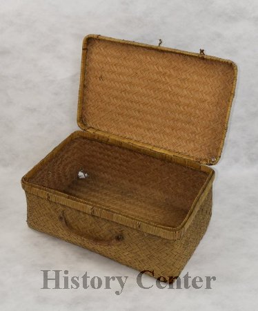 Finnish Immigrant Suitcase, 1903