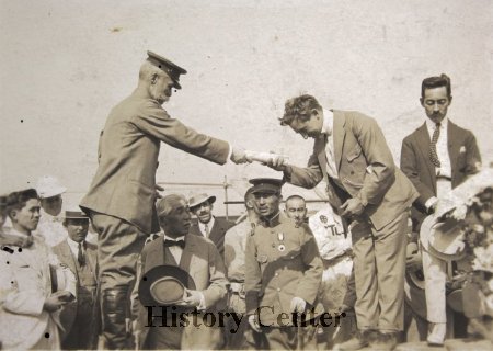 Lt Gen Nagoaka presenting Medal of Honor ot Art Smith, April 10, 1916