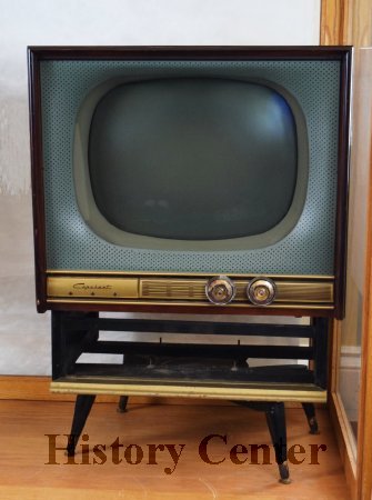 Capehart-Farnsworth Co. Television  and Stand