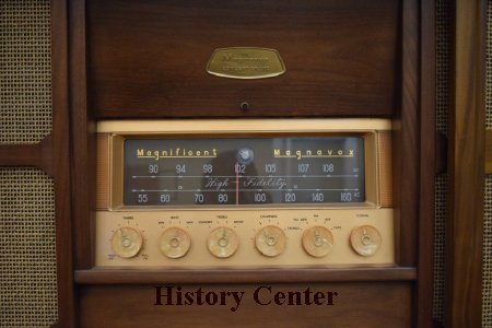 Magnavox Phonograph-Radio Console