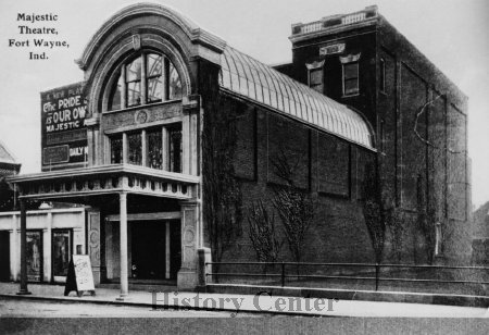 Majestic Theatre Exterior c. 1904